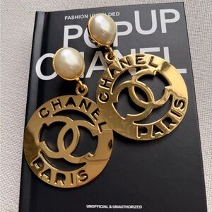CHANEL S/S 1988 Runway "COCO" Medallion Faux Pearl Clip on Earrings